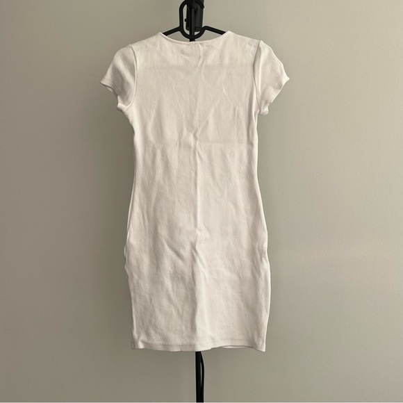 PRINCESS POLLY - White classic mini dress ✨ - Picture 4 of 8